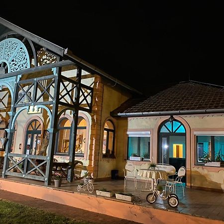 Vila Regina Palic Exterior photo