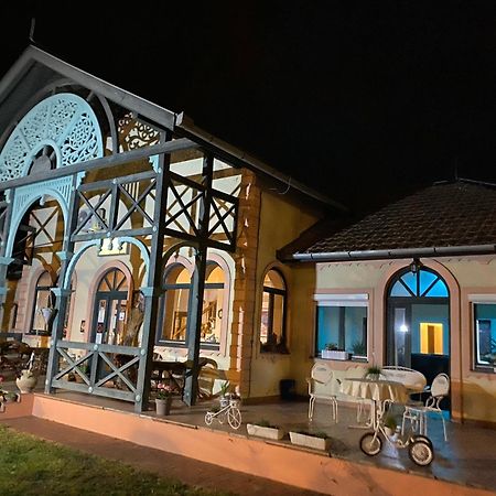 Vila Regina Palic Exterior photo